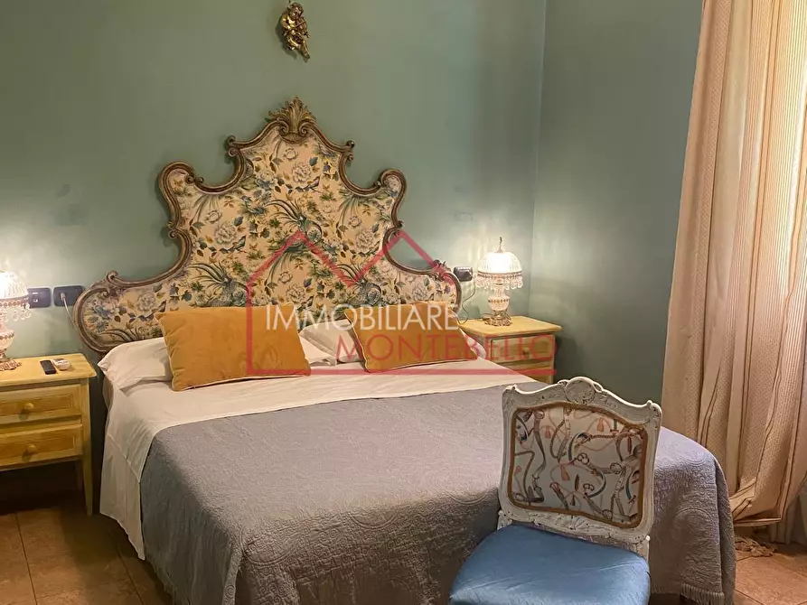 Immagine 72 di Villa in vendita  a Camaiore