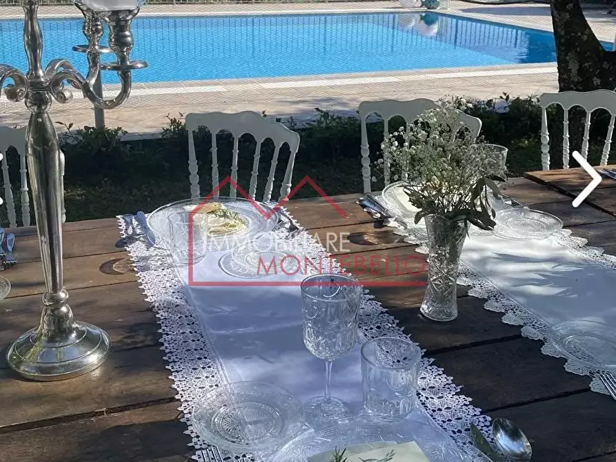 Immagine 36 di Villa in vendita  a Camaiore