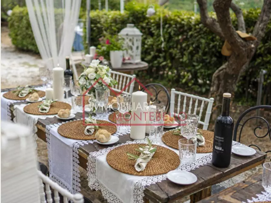 Immagine 69 di Villa in vendita  a Camaiore