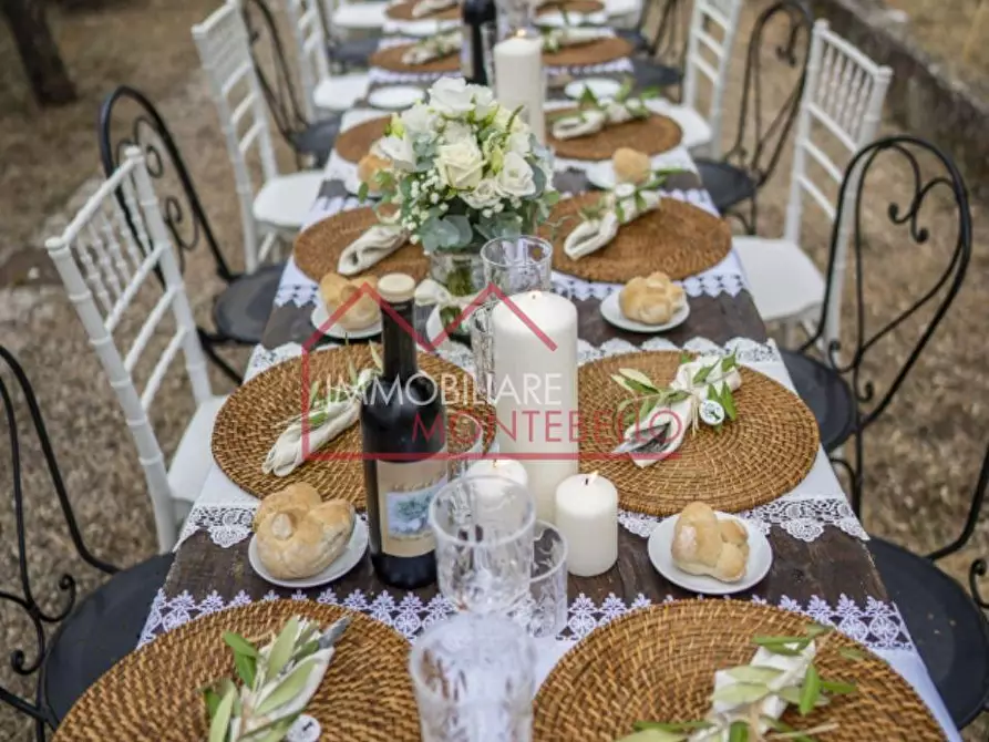 Immagine 43 di Villa in vendita  a Camaiore