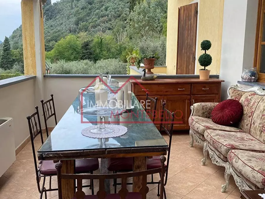 Immagine 5 di Villa in vendita  a Camaiore