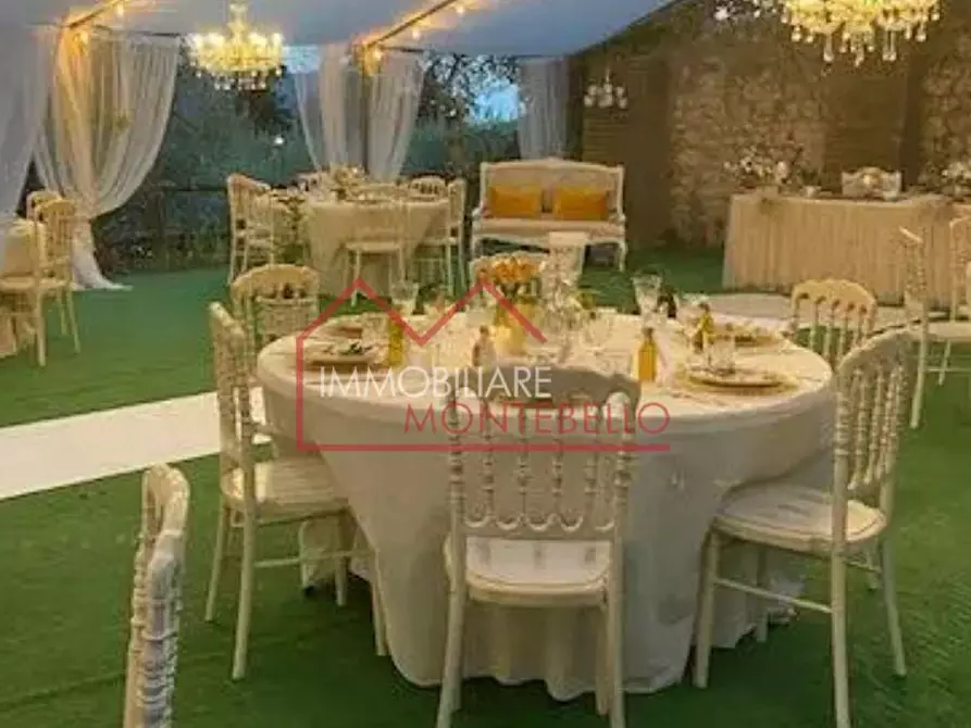 Immagine 40 di Villa in vendita  a Camaiore