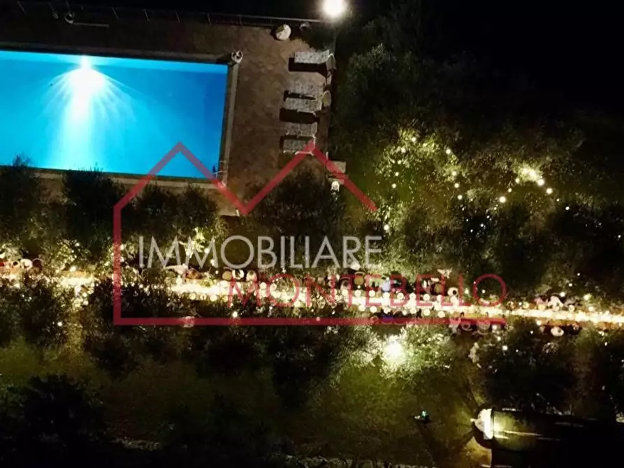 Immagine 74 di Villa in vendita  a Camaiore