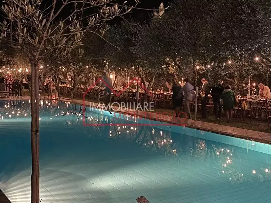 Immagine 33 di Villa in vendita  a Camaiore