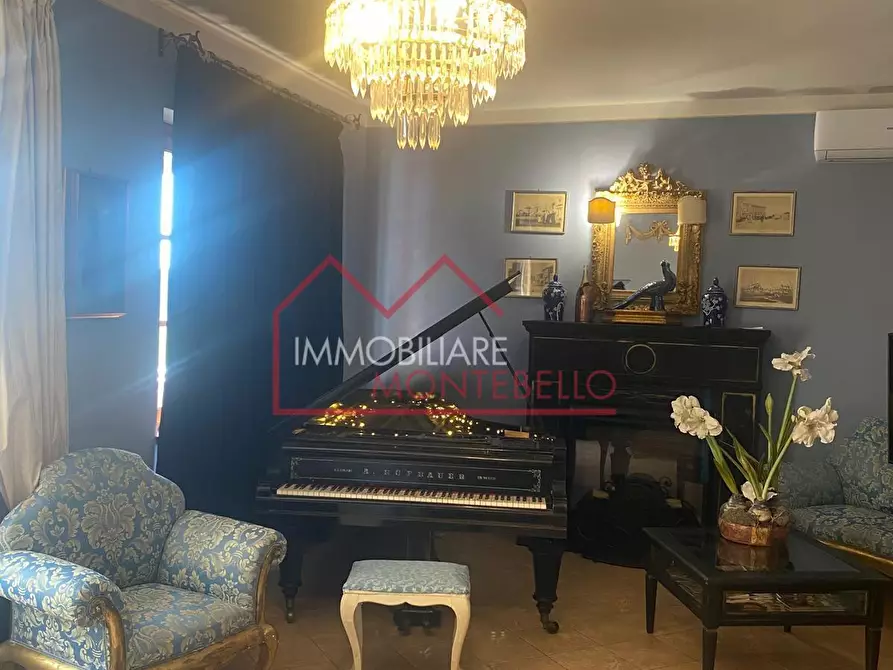 Immagine 70 di Villa in vendita  a Camaiore