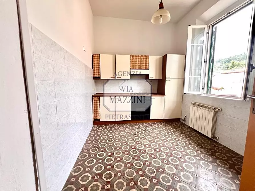 Immagine 7 di Appartamento in vendita  a Pietrasanta