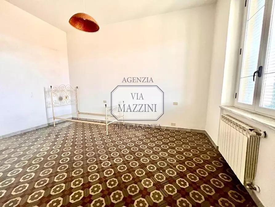 Immagine 9 di Appartamento in vendita  a Pietrasanta