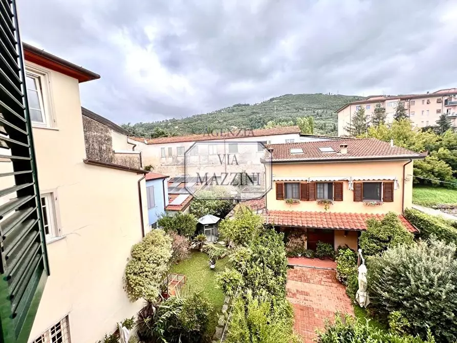 Immagine 2 di Appartamento in vendita  a Pietrasanta