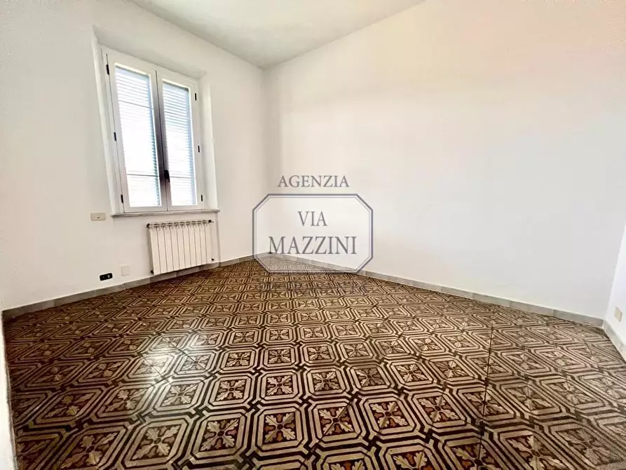 Immagine 10 di Appartamento in vendita  a Pietrasanta