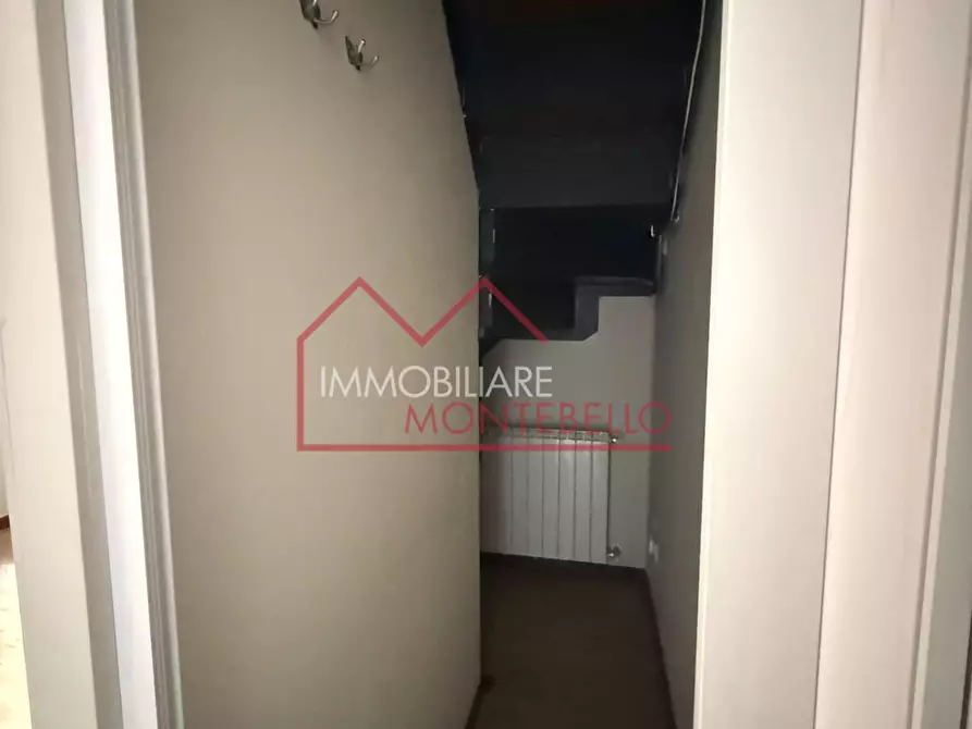 Immagine 7 di Porzione di casa in vendita  a Camaiore