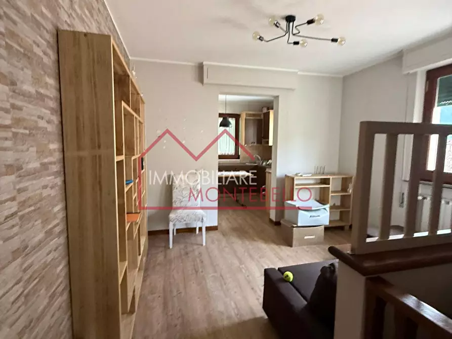 Immagine 8 di Porzione di casa in vendita  a Camaiore