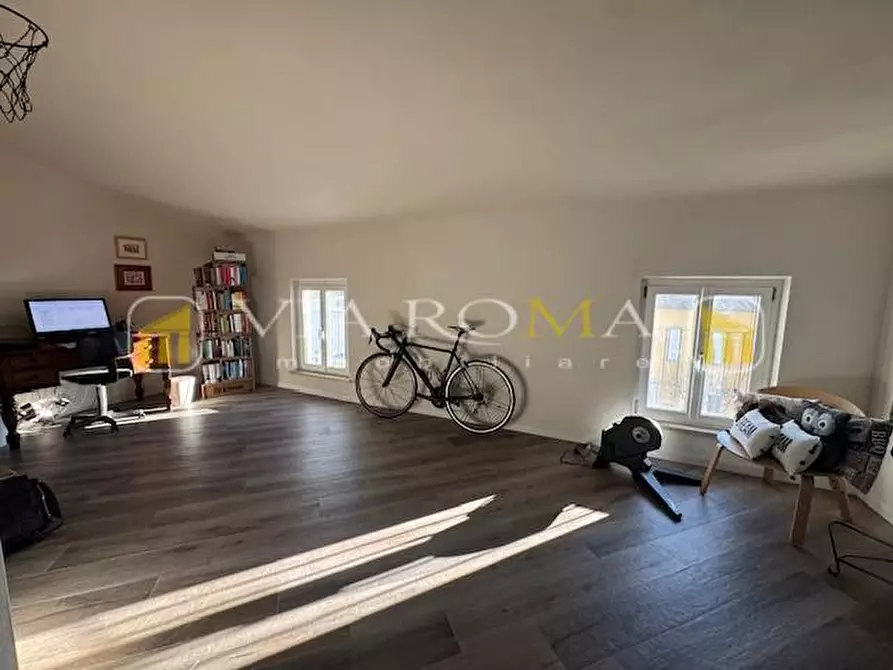 Immagine 21 di Casa bifamiliare in vendita  a Lucca