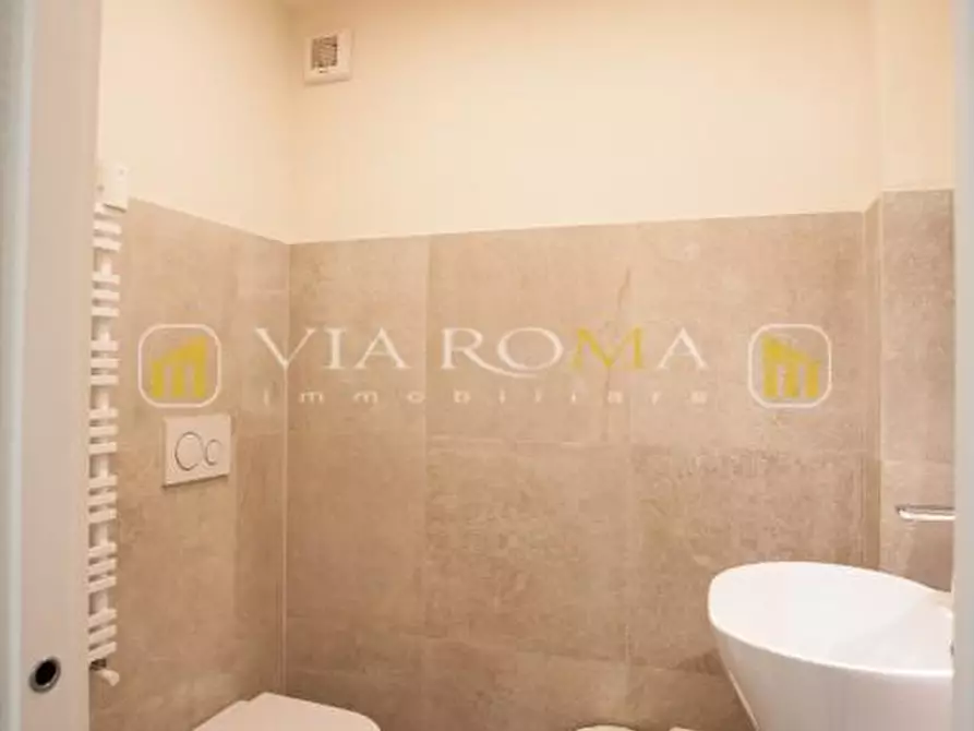 Immagine 39 di Casa bifamiliare in vendita  a Lucca