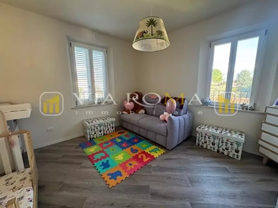 Immagine 17 di Casa bifamiliare in vendita  a Lucca