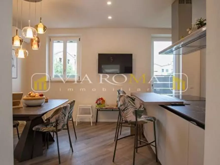 Immagine 43 di Casa bifamiliare in vendita  a Lucca