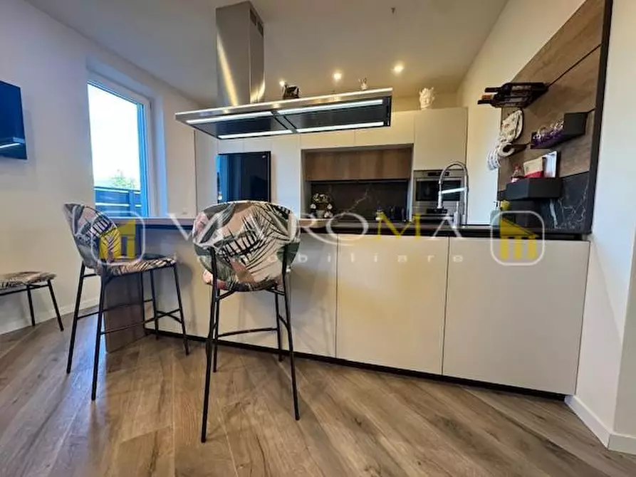 Immagine 9 di Casa bifamiliare in vendita  a Lucca