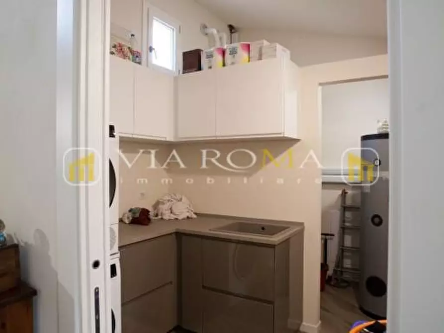 Immagine 35 di Casa bifamiliare in vendita  a Lucca