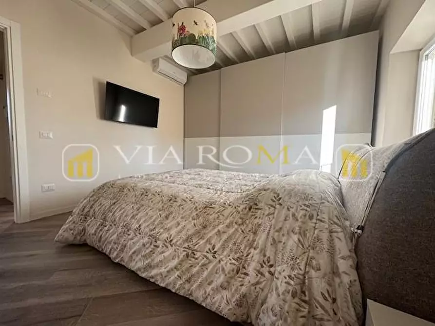 Immagine 26 di Casa bifamiliare in vendita  a Lucca