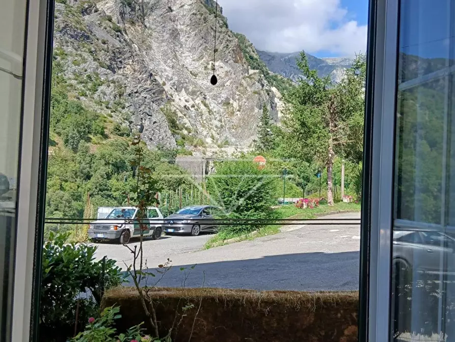 Immagine 6 di Appartamento in vendita  a Carrara