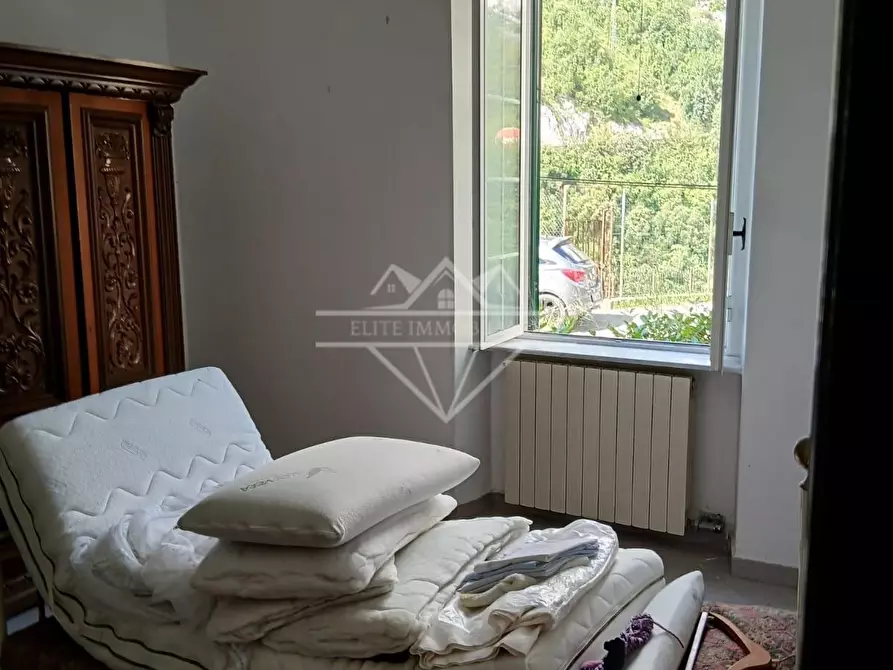 Immagine 10 di Appartamento in vendita  a Carrara