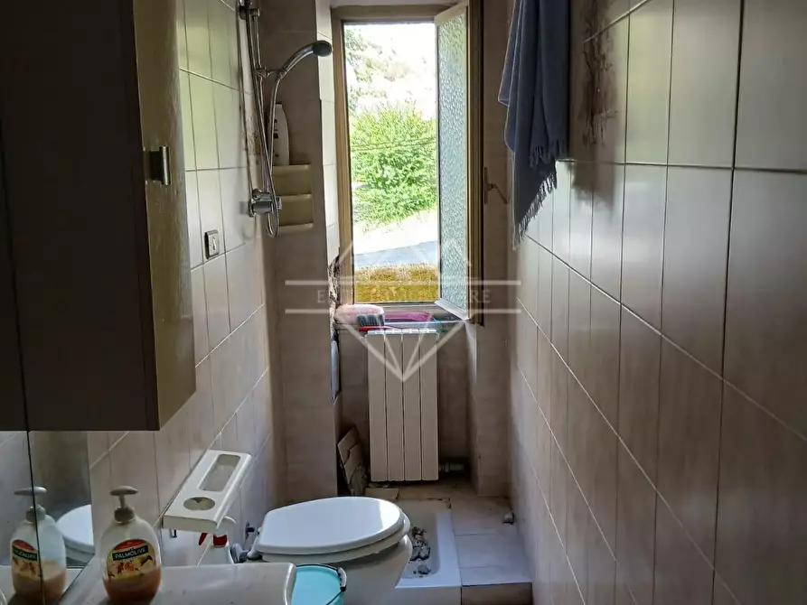 Immagine 12 di Appartamento in vendita  a Carrara