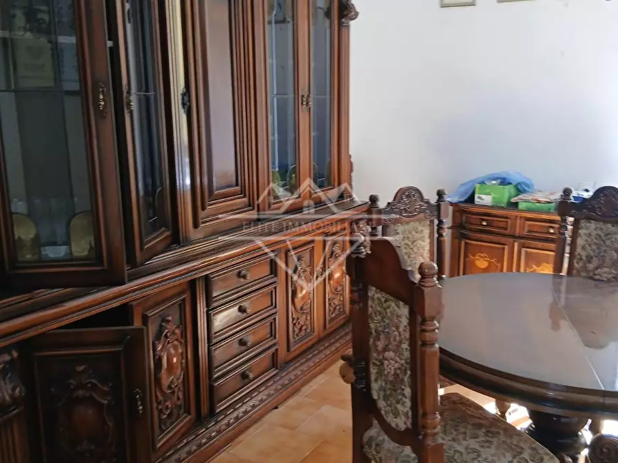 Immagine 4 di Appartamento in vendita  a Carrara