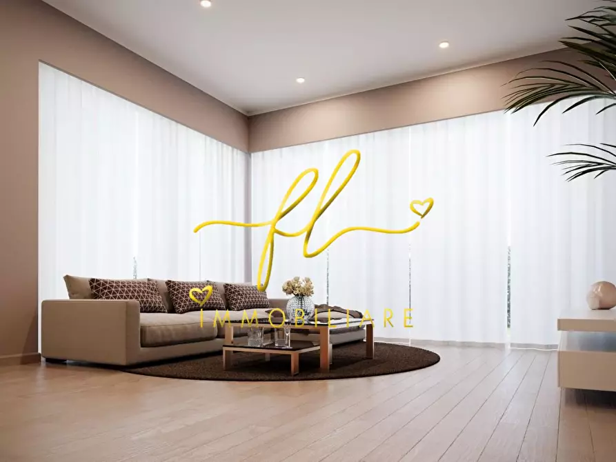 Immagine 2 di Villa in vendita  a Cecina