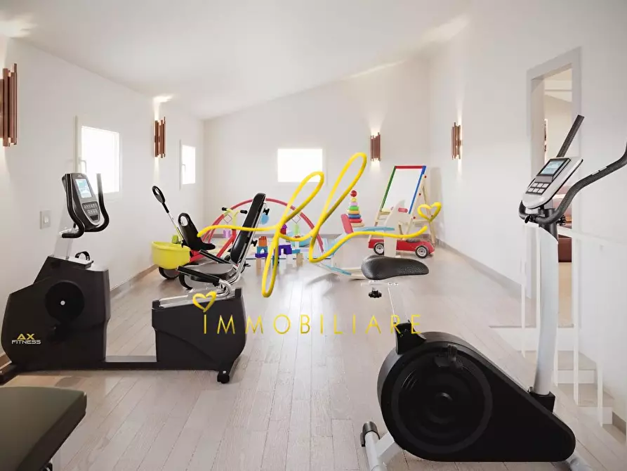 Immagine 13 di Villa in vendita  a Cecina