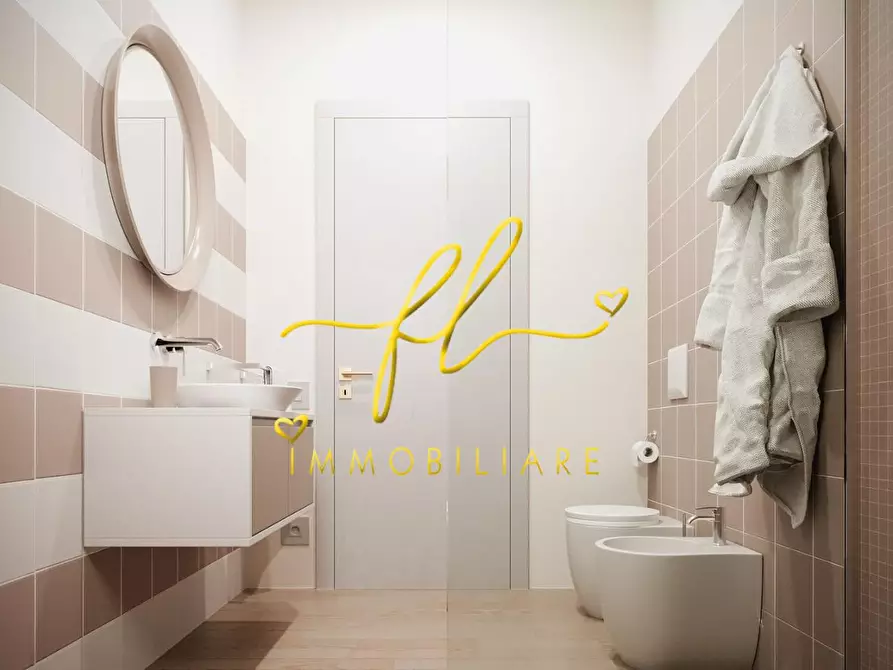 Immagine 14 di Villa in vendita  a Cecina