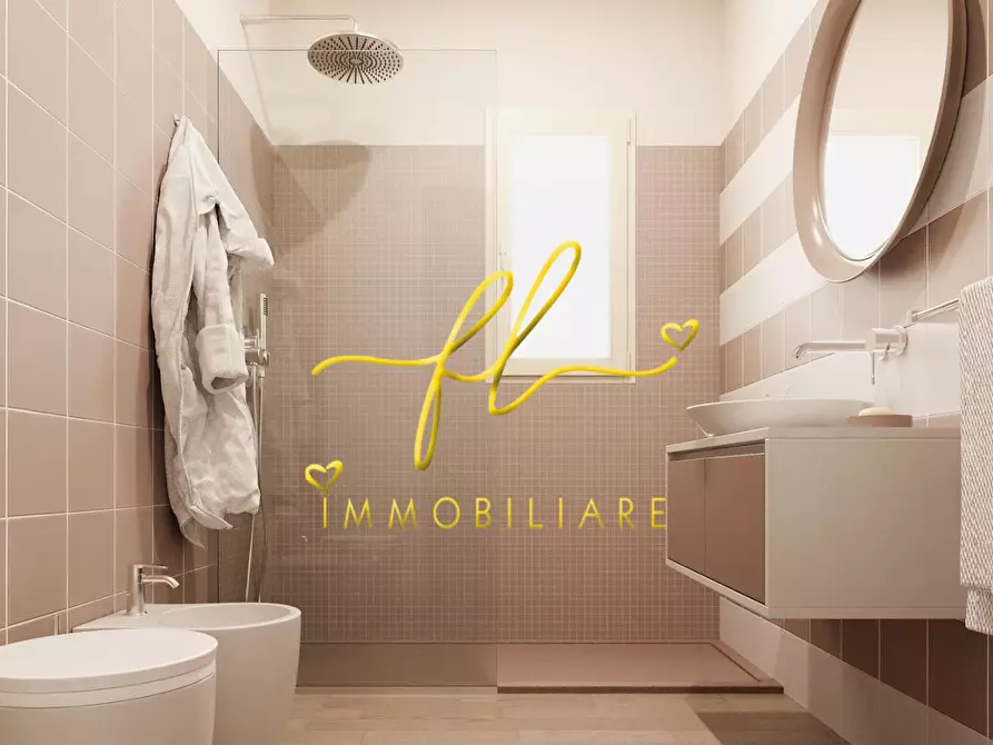 Immagine 15 di Villa in vendita  a Cecina