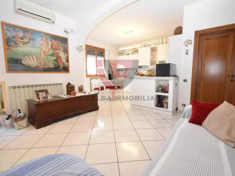 Immagine 12 di Appartamento in vendita  a Colle Di Val D'elsa