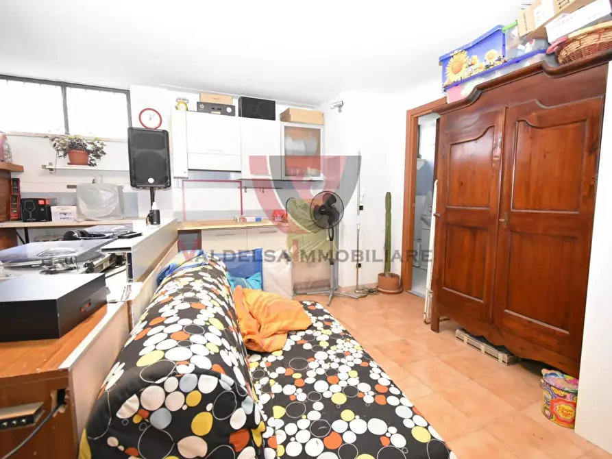 Immagine 34 di Appartamento in vendita  a Colle Di Val D'elsa