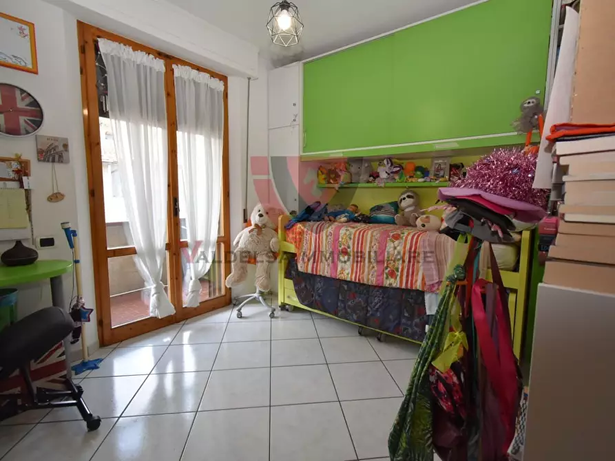 Immagine 25 di Appartamento in vendita  a Colle Di Val D'elsa