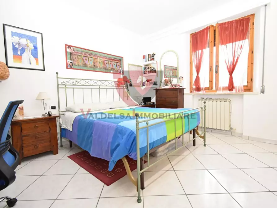 Immagine 20 di Appartamento in vendita  a Colle Di Val D'elsa