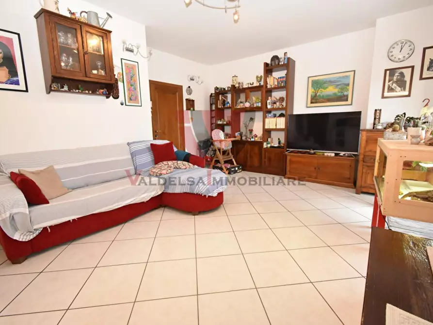 Immagine 2 di Appartamento in vendita  a Colle Di Val D'elsa