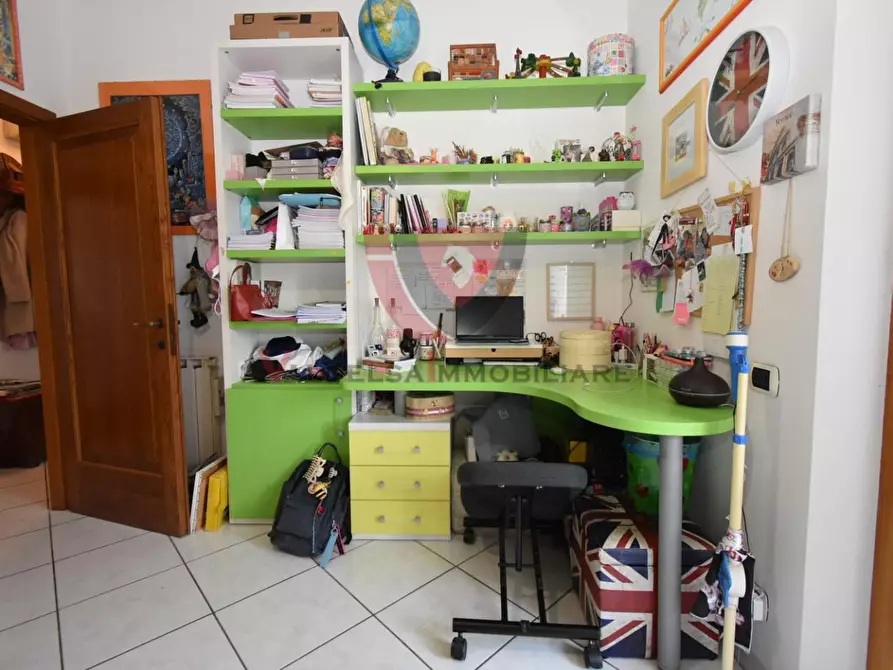 Immagine 27 di Appartamento in vendita  a Colle Di Val D'elsa