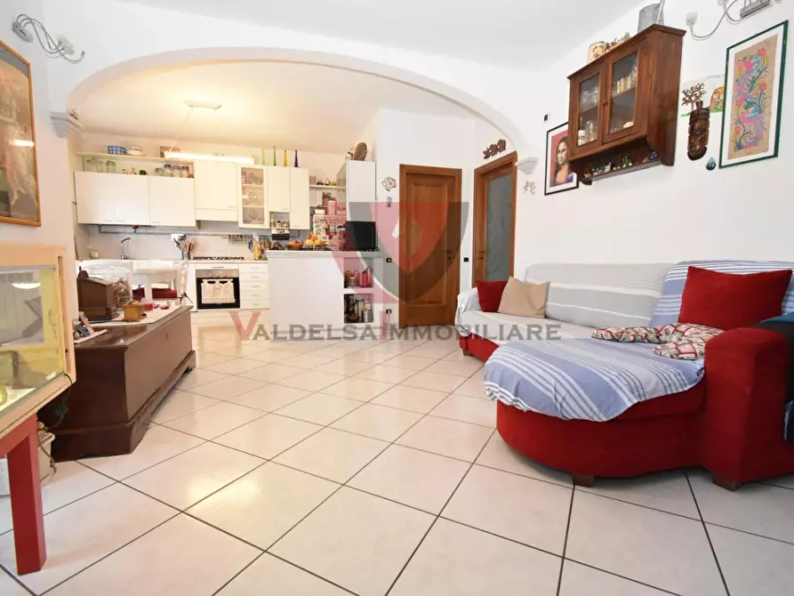 Immagine 13 di Appartamento in vendita  a Colle Di Val D'elsa