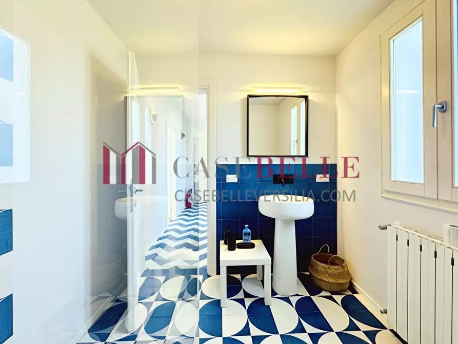 Immagine 25 di Appartamento in affitto  a Forte Dei Marmi