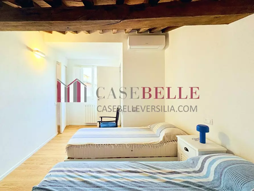 Immagine 47 di Appartamento in affitto  a Forte Dei Marmi