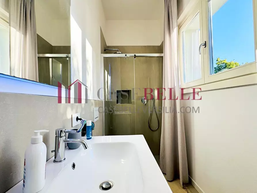 Immagine 12 di Casa semindipendente in affitto  a Forte Dei Marmi