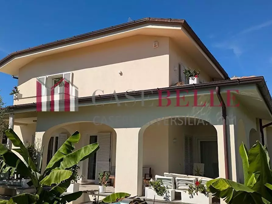 Immagine 42 di Casa semindipendente in affitto  a Forte Dei Marmi