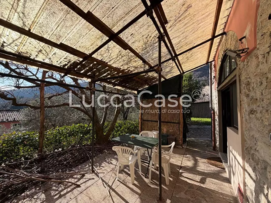 Immagine 27 di Villa in vendita  a Borgo A Mozzano