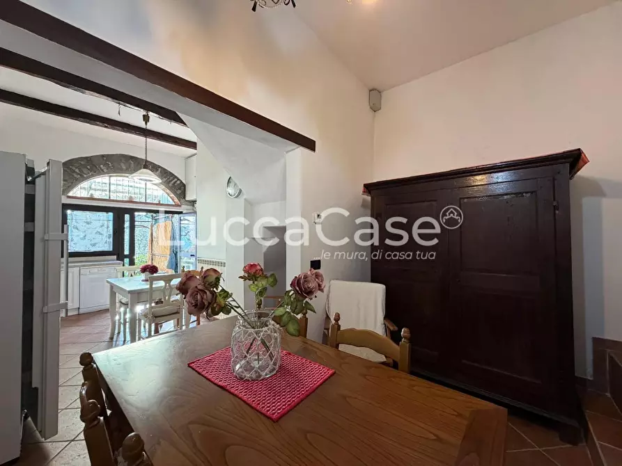 Immagine 6 di Villa in vendita  a Borgo A Mozzano