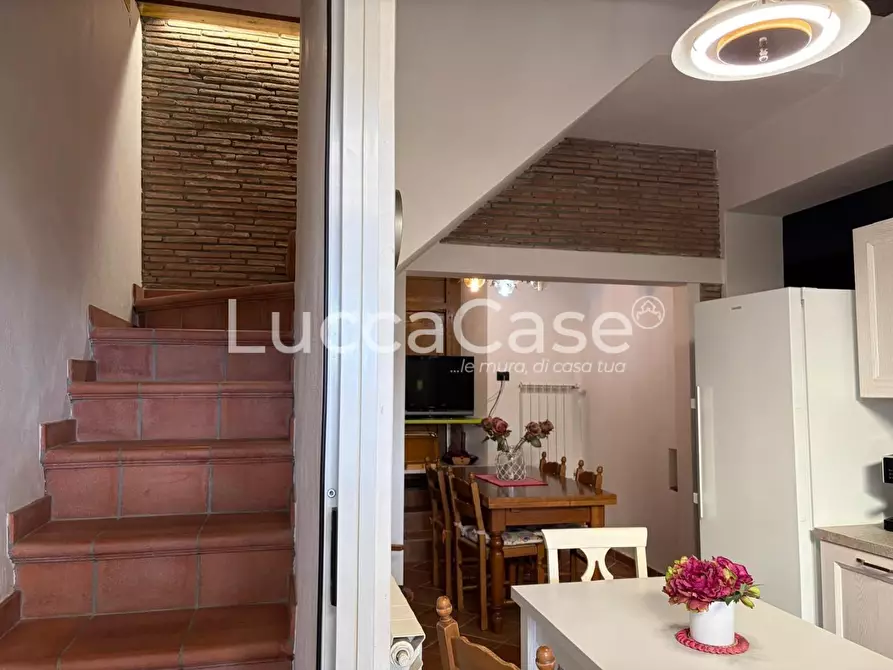 Immagine 7 di Villa in vendita  a Borgo A Mozzano