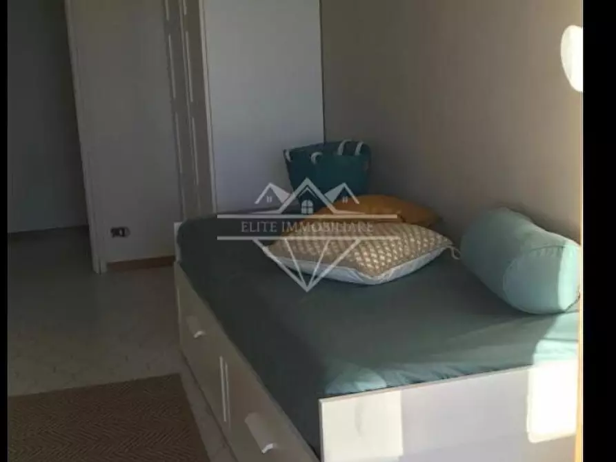 Immagine 10 di Appartamento in affitto  a Carrara