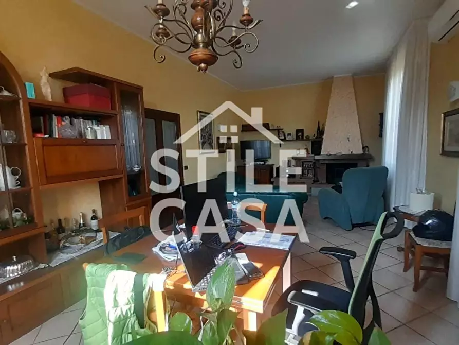 Immagine 10 di Casa indipendente in vendita  a Castelfranco Di Sotto