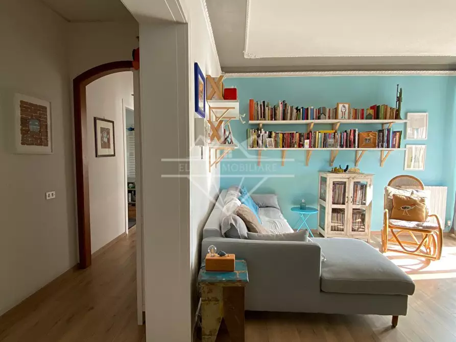 Immagine 2 di Appartamento in vendita  a Castelnuovo Magra