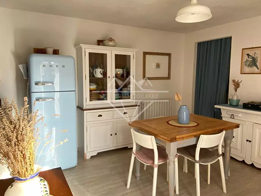 Immagine 14 di Appartamento in vendita  a Castelnuovo Magra