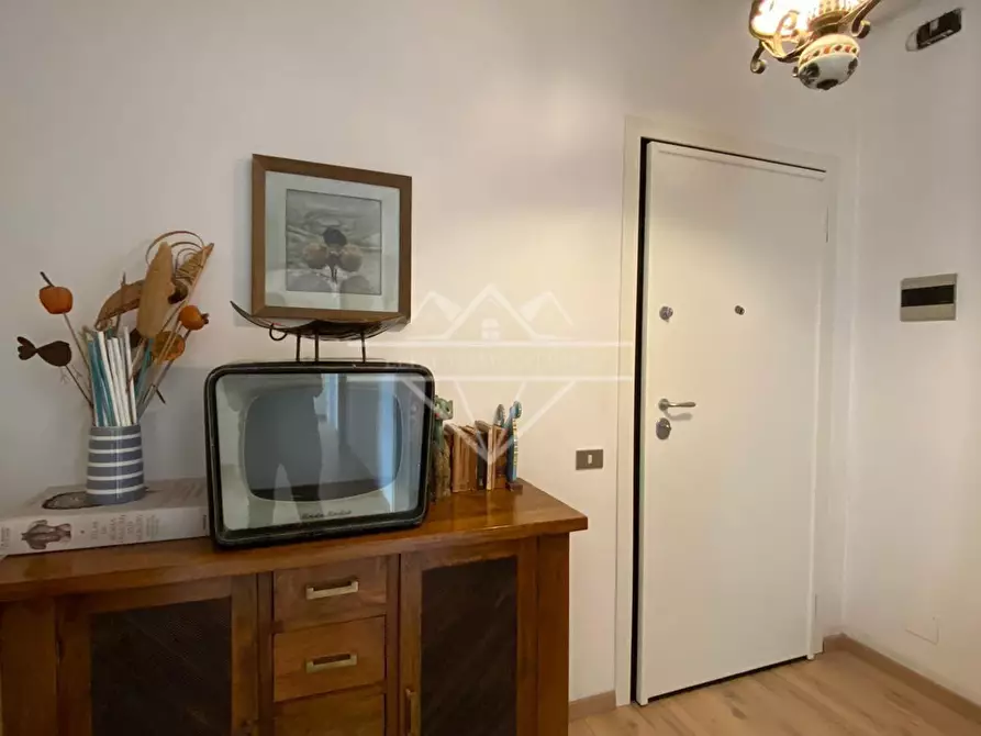 Immagine 16 di Appartamento in vendita  a Castelnuovo Magra