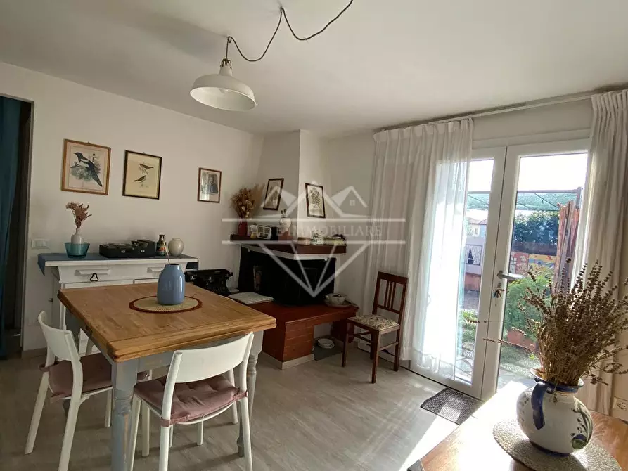 Immagine 6 di Appartamento in vendita  a Castelnuovo Magra